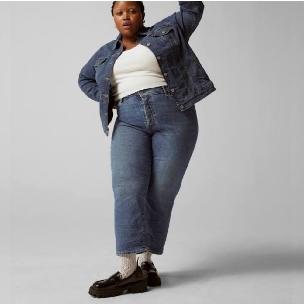 LEVI’s Rare Plus Size 501 Button Front Jeans Preowned Waist 60”x 30” Length CUTE